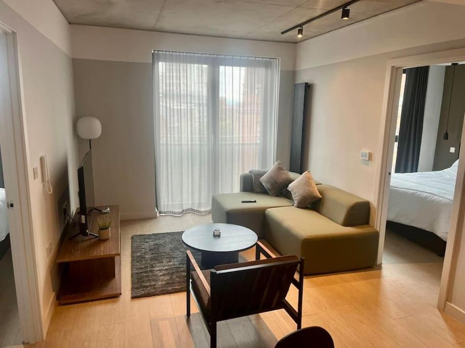 Luxury 2 Bedroom Apartment Manchester Exterior photo
